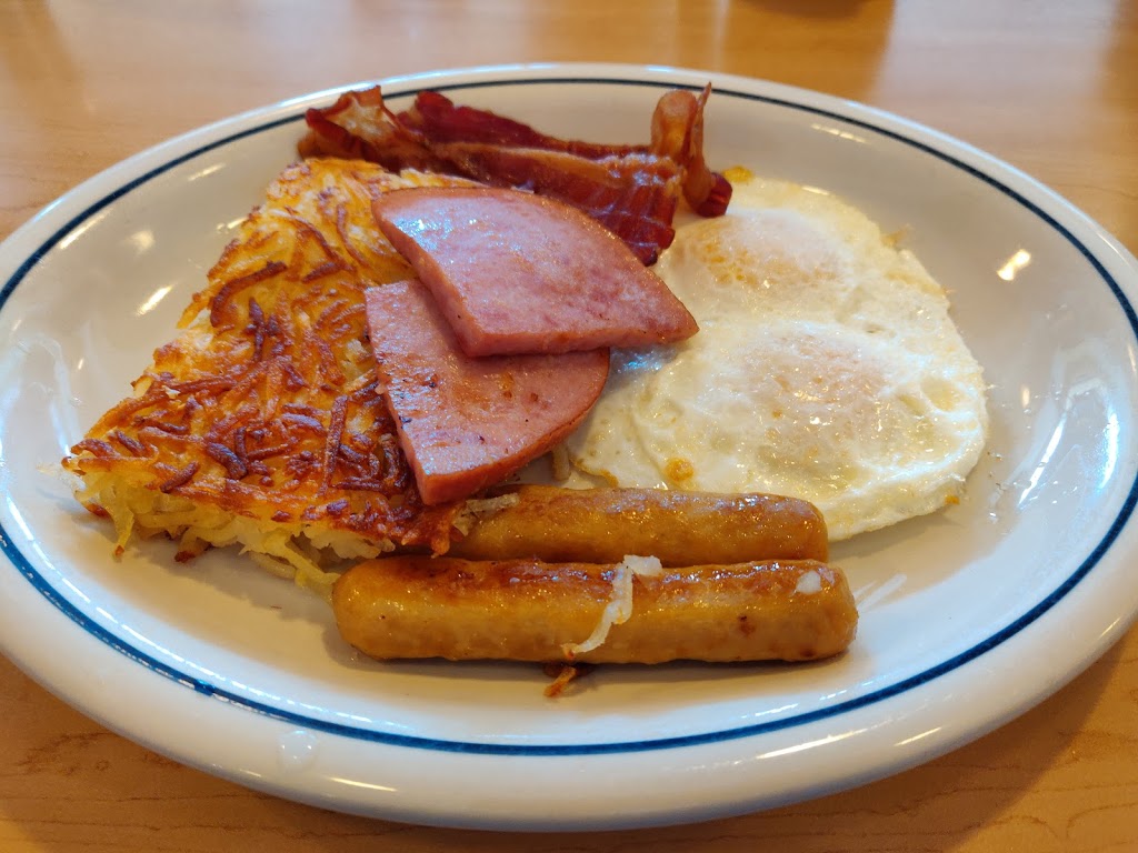 IHOP - The Tower Hotel | 6732 Fallsview Blvd 26th Floor, Niagara Falls, ON L2G 3W6, Canada | Phone: (905) 356-1501 ext. 2037