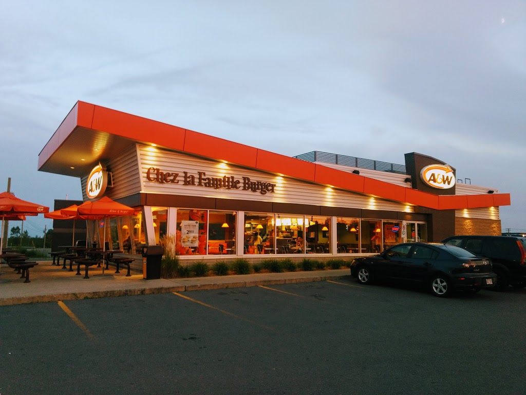 A&W Canada | 1065 Boulevard du Grand Héron, Saint-Jérôme, QC J7Y 3P2, Canada | Phone: (450) 432-8338