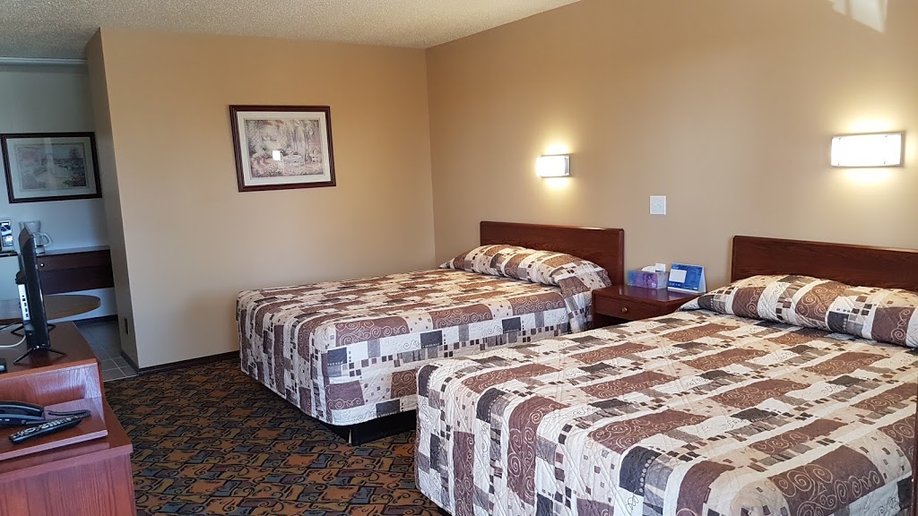 Golden West Motor Inn | 912 OSLER, Carstairs, AB T0M 0N0, Canada | Phone: (403) 337-3333