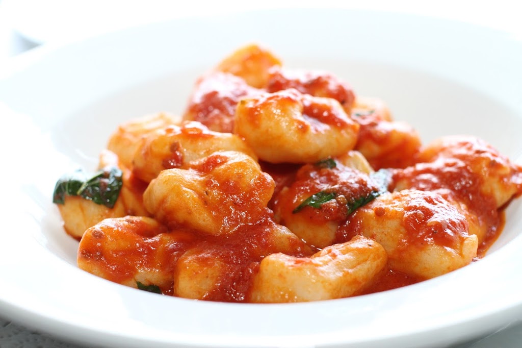 Ristorante Don Vincenzo | 9720 Dufferin St, Maple, ON L6A 4L6, Canada | Phone: (289) 304-9485