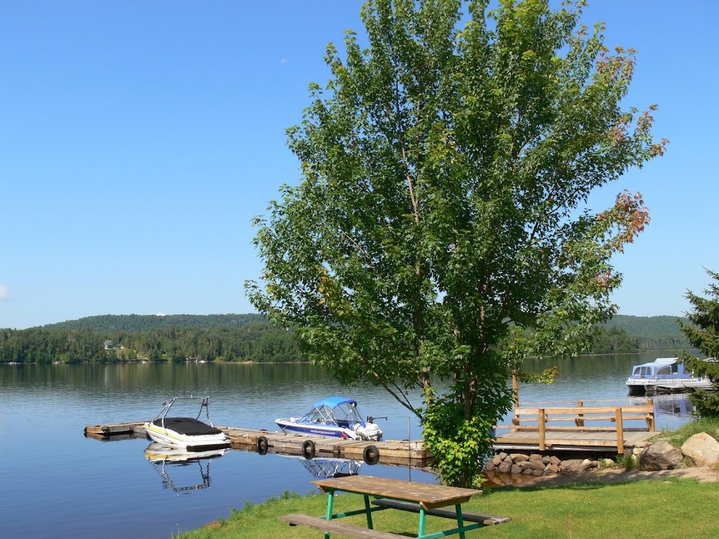 Gîte du Lac Taureau | 100 Chem. Saint-Benoit, Saint-Michel-des-Saints, QC J0K 3B0, Canada | Phone: (450) 833-6006