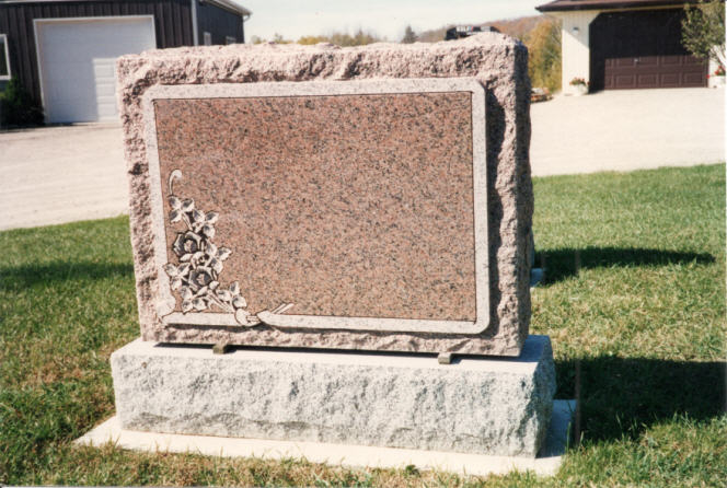 Fergus Monuments | 375 St Andrew St W, Fergus, ON N1M 1P1, Canada | Phone: (519) 787-1771