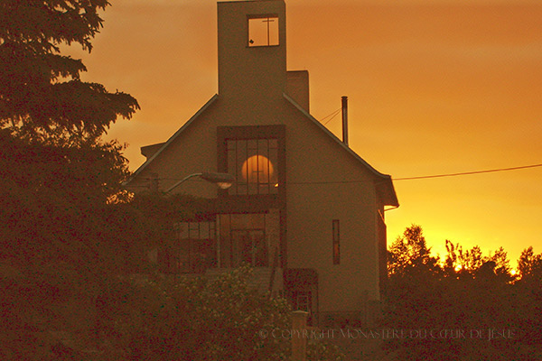 Monastère Du Coeur De Jésus | 1701 Boulevard St Jean Baptiste, Chicoutimi, QC G7H 7V1, Canada | Phone: (418) 696-1929