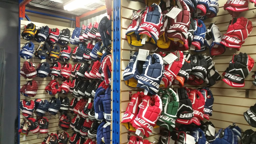 Hockey Supremacy | 122 Rue Paul-Gauguin, Candiac, QC J5R 6X2, Canada | Phone: (450) 632-8787