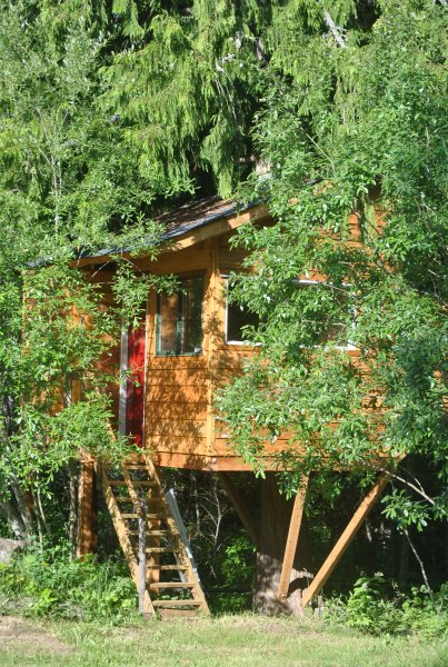 The Treehouse at J ♡ Y | 34 Twin Lakes Rd, Enderby, BC V0E 1V3, Canada | Phone: (250) 803-1755