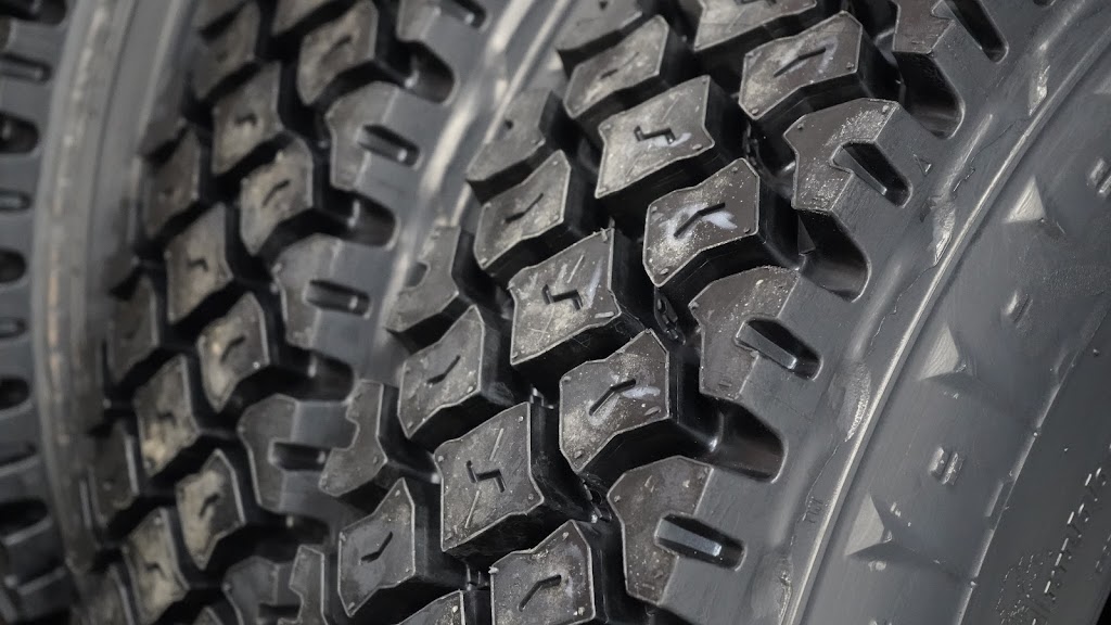 Enviro Tread Inc | 11411 54 St SE, Calgary, AB T2C 5R9, Calgary, AB T2G 3S3, Canada | Phone: (403) 261-2900