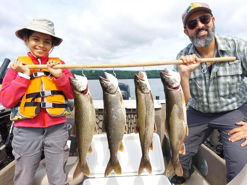 Guide de Pêche Lac Memphrémagog - John Corbière | 353 Rue de Hatley, Magog, QC J1X 3N2, Canada | Phone: (819) 560-1244