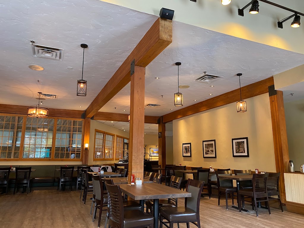 Legends Restaurant | 210 Village Rd, Lake Louise, AB T0L 1E0, Canada | Phone: (403) 522-3791