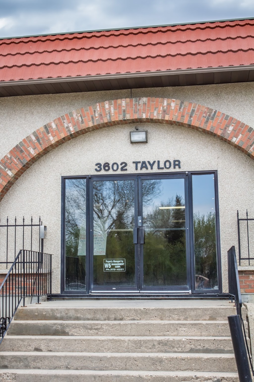 Movement Chiropractic | 7-3602 Taylor St E, Saskatoon, SK S7H 5H9, Canada | Phone: (306) 244-6121