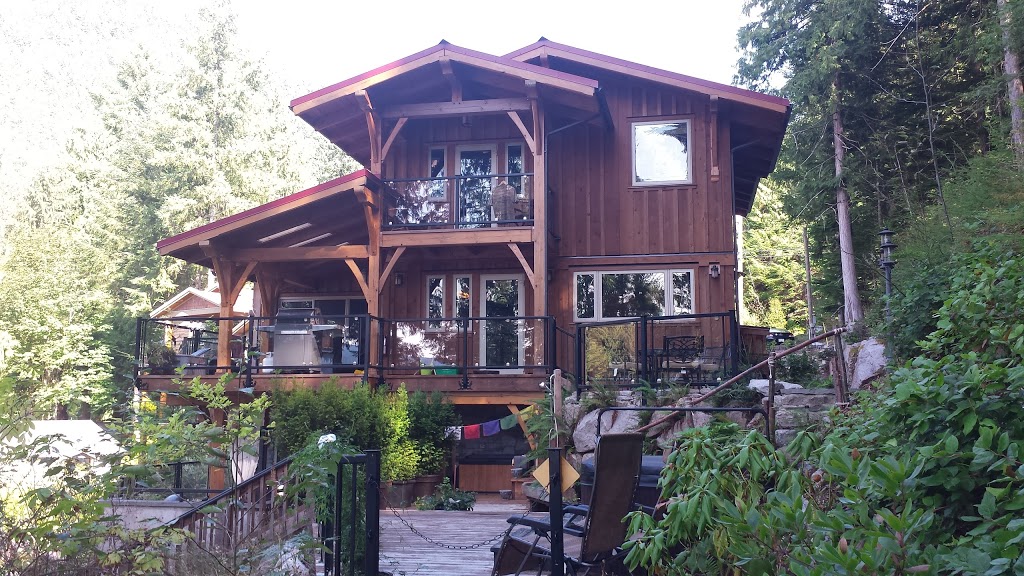 Herons Return Cottage | 7471 Sechelt Inlet Rd, Sechelt, BC V0N 3A0, Canada | Phone: (877) 643-7667