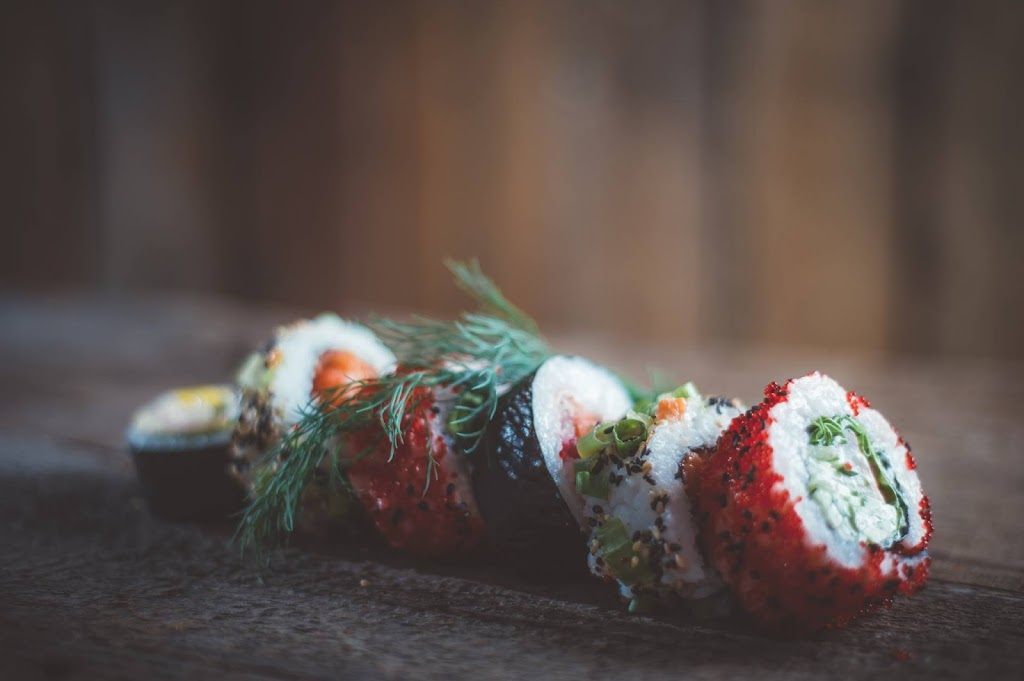 Poissonnerie La Moulière et sushis, poissons et fruits de mer | 102 Boul. des Bois-Francs N, Victoriaville, QC G6P 1E7, Canada | Phone: (819) 752-6789