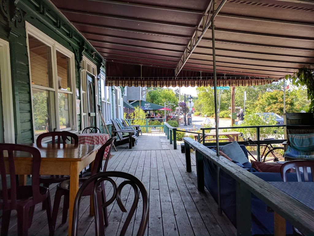 Café Molo | 1 Chemin de la Vallée de Wakefield, Wakefield, QC J0X 3G0, Canada | Phone: (819) 459-1028