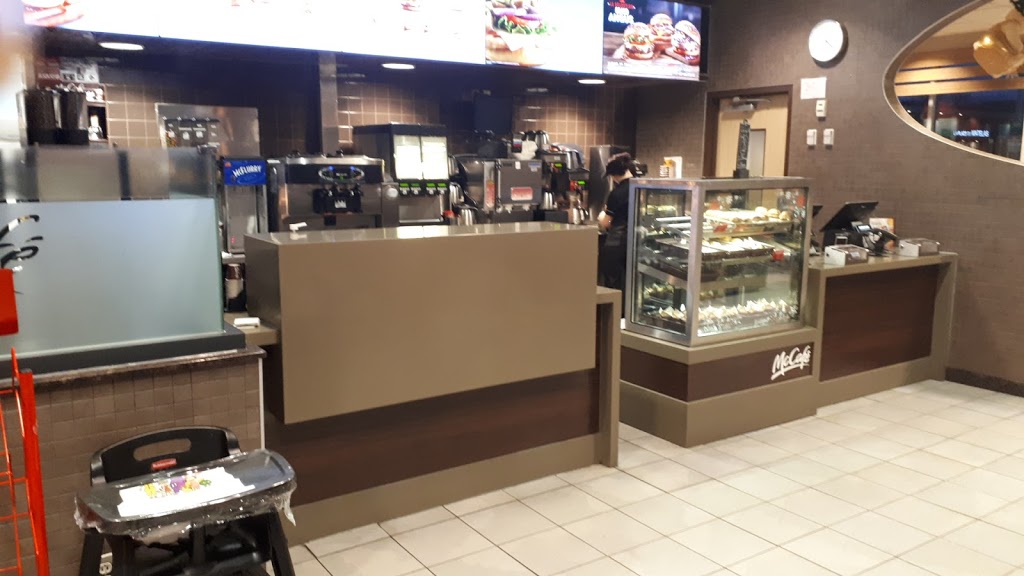 McDonalds | 3481 Rue Clemenceau, Québec, QC G1C 0H8, Canada | Phone: (418) 661-1823