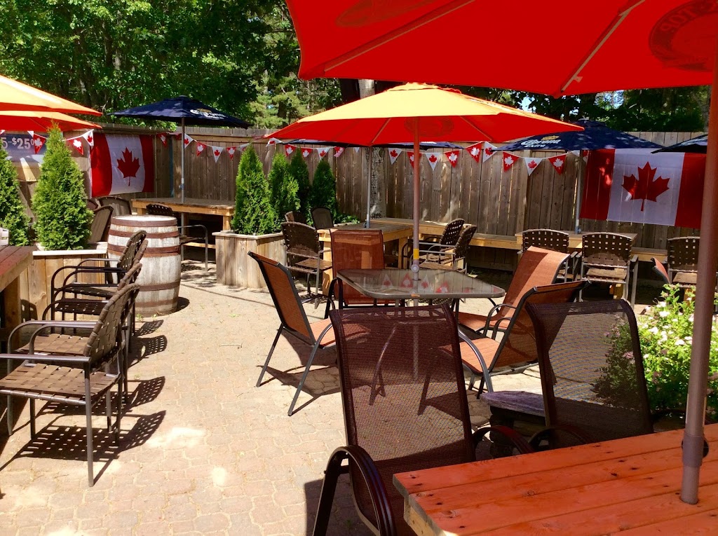 Oaken Barrel Pub | 944 Pickering Ln, Greenwood, NS B0P 1N0, Canada | Phone: (902) 765-8933