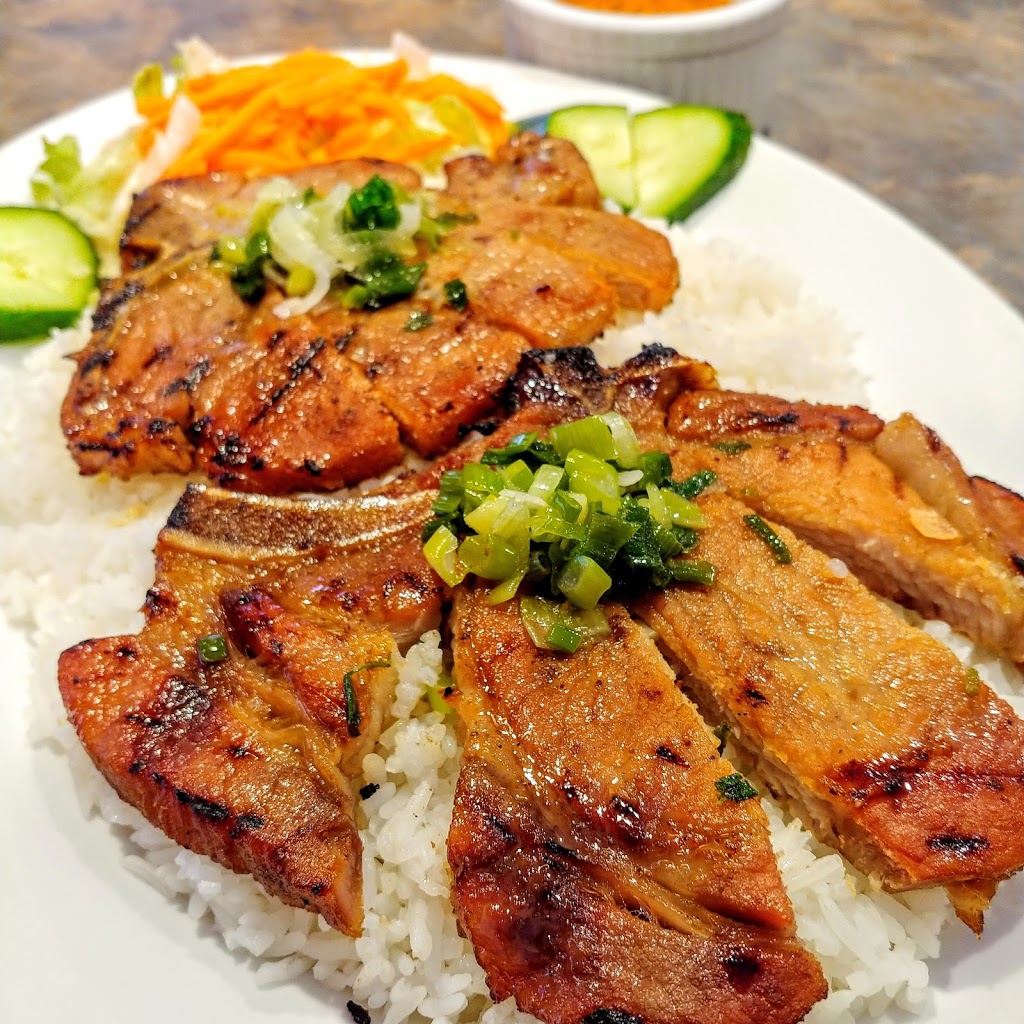 Van Son Vietnamese Cuisine 16th AVE | 308 16 Ave NW, Calgary, AB T2M 0H6, Canada | Phone: (403) 276-9990