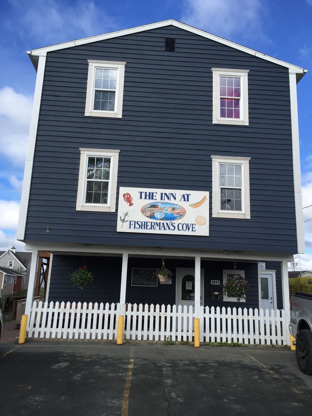 The Inn at Fishermans Cove | 1531 Shore Rd, Eastern Passage, NS B3G 1M5, Canada | Phone: (902) 465-3455