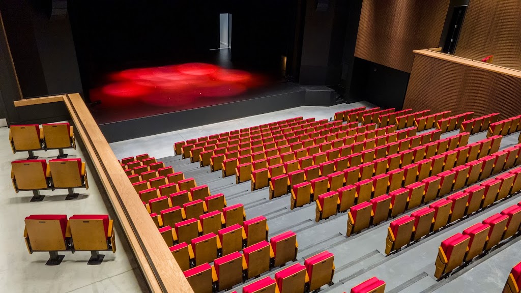 Théâtre Alphonse-Desjardins | 25 All. de la Création, Repentigny, QC J6A 0C2, Canada | Phone: (450) 589-9198