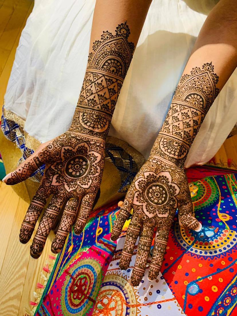 Fariha Mehndi/Henna Studio | 24 Holland Cir, Cambridge, ON N3C 0E1, Canada | Phone: (647) 782-8501