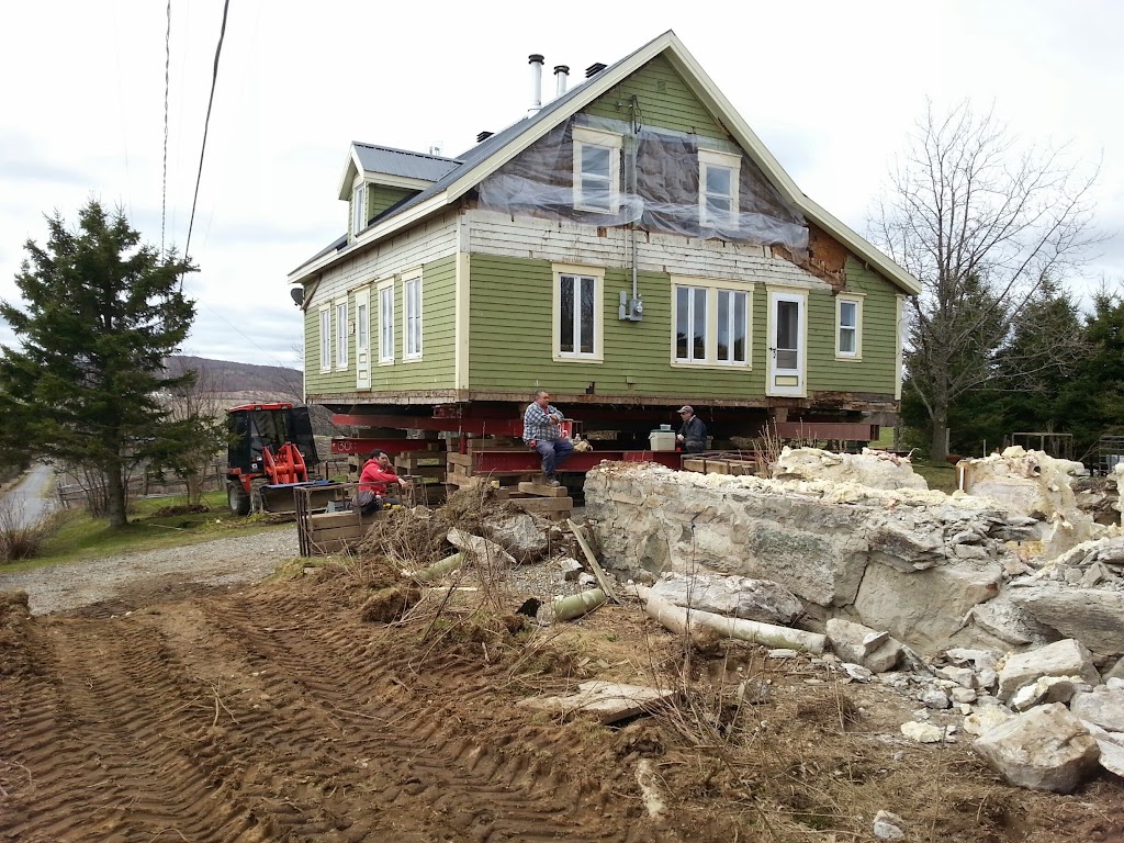 Yvon Bédard Transport et Levage de Maisons inc | 1485 Rte du Président Kennedy N, Sainte-Marie, QC G6E 3P1, Canada | Phone: (418) 387-2364