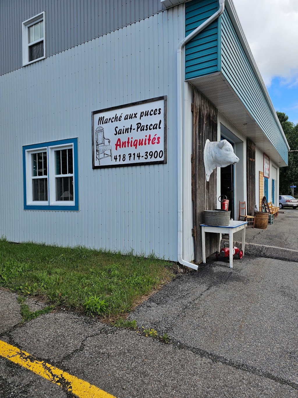 Marche Aux Puces Saint-Pascal Antiquites | 295 Av. Patry, Saint-Pascal, QC G0L 3Y0, Canada | Phone: (418) 714-3900