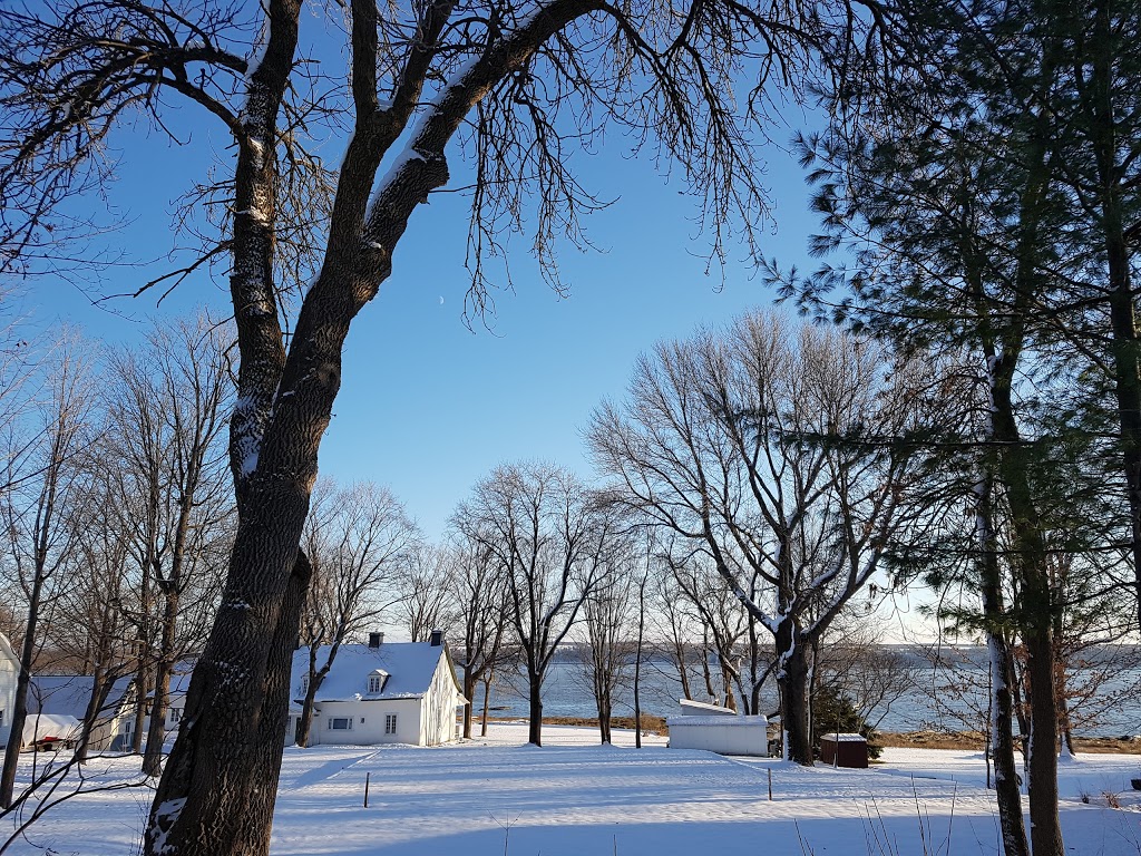 Auberge La Belle Histoire | 7143 Chemin Royal, Saint-Laurent-de-lÎle-dOrléans, QC G0A 3Z0, Canada | Phone: (581) 777-4410