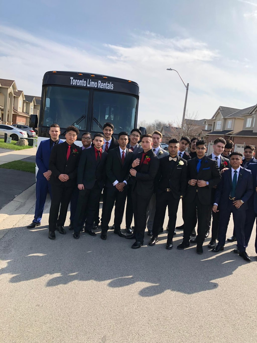 Prom Limo Toronto | 41 Sunburst Square #2, Scarborough, ON M1B 1R3, Canada | Phone: (647) 557-6790