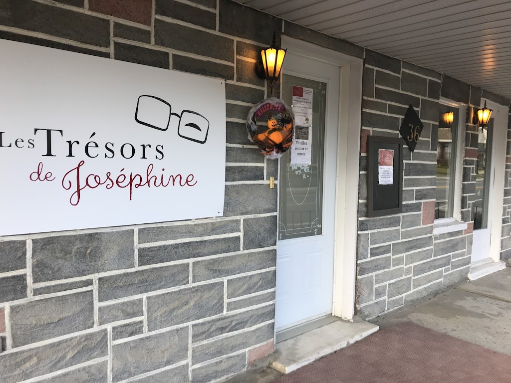 Maison des générations et du terroir/Les trésors de Joséphine | 36 Chem. Taché E, Saint-Hubert-de-Rivière-du-Loup, QC G0L 3L0, Canada | Phone: (418) 497-3903