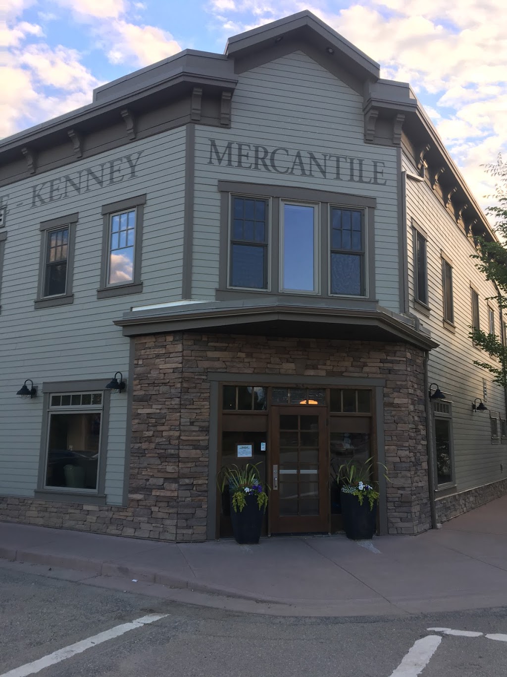 Rosebud Mercantile | 116 Main St, Rosebud, AB T0J 2T0, Canada | Phone: (403) 677-2999