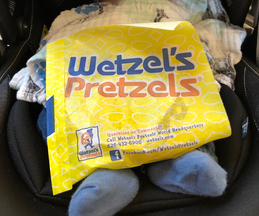 Wetzel’s Pretzels | Edmonton International Airport, Nisku, AB T0C 0V0, Canada | Phone: (780) 890-7300