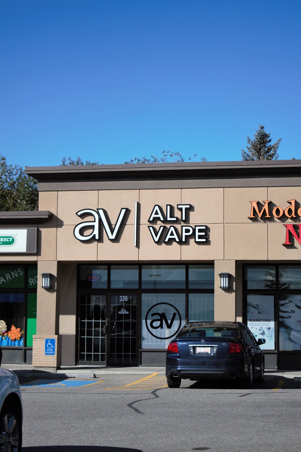 Alt Vape Heritage | 339 Heritage Dr SE, Calgary, AB T2H 1M8, Canada | Phone: (403) 453-8237