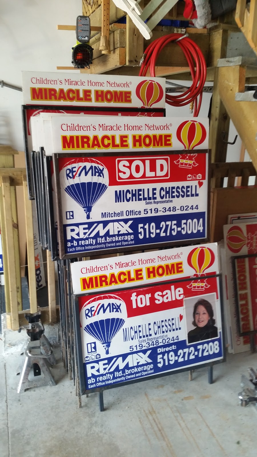 Michelle Chessell sales rep. Remax ab Realty Ltd., Brokerage | Upper Thames Lane, Mitchell, ON N0K 1N0, Canada | Phone: (519) 272-7208