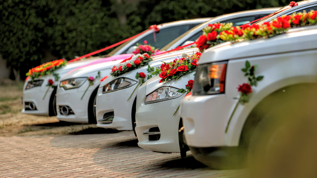 Vancouver wedding car decoration | 535 E 54th Ave, Vancouver, BC V5X 1L5, Canada | Phone: (604) 825-4849