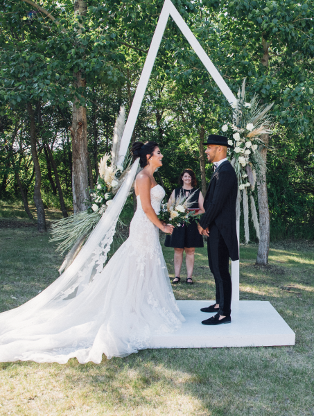 First Chapter Weddings | 1650 Leila Ave #4, Winnipeg, MB R2P 2E5, Canada | Phone: (204) 794-7565