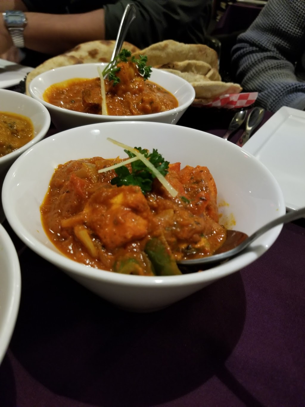 Vindaloo Cuisine | 2891 Kingston Rd, Scarborough, ON M1M 1N3, Canada | Phone: (416) 901-1133