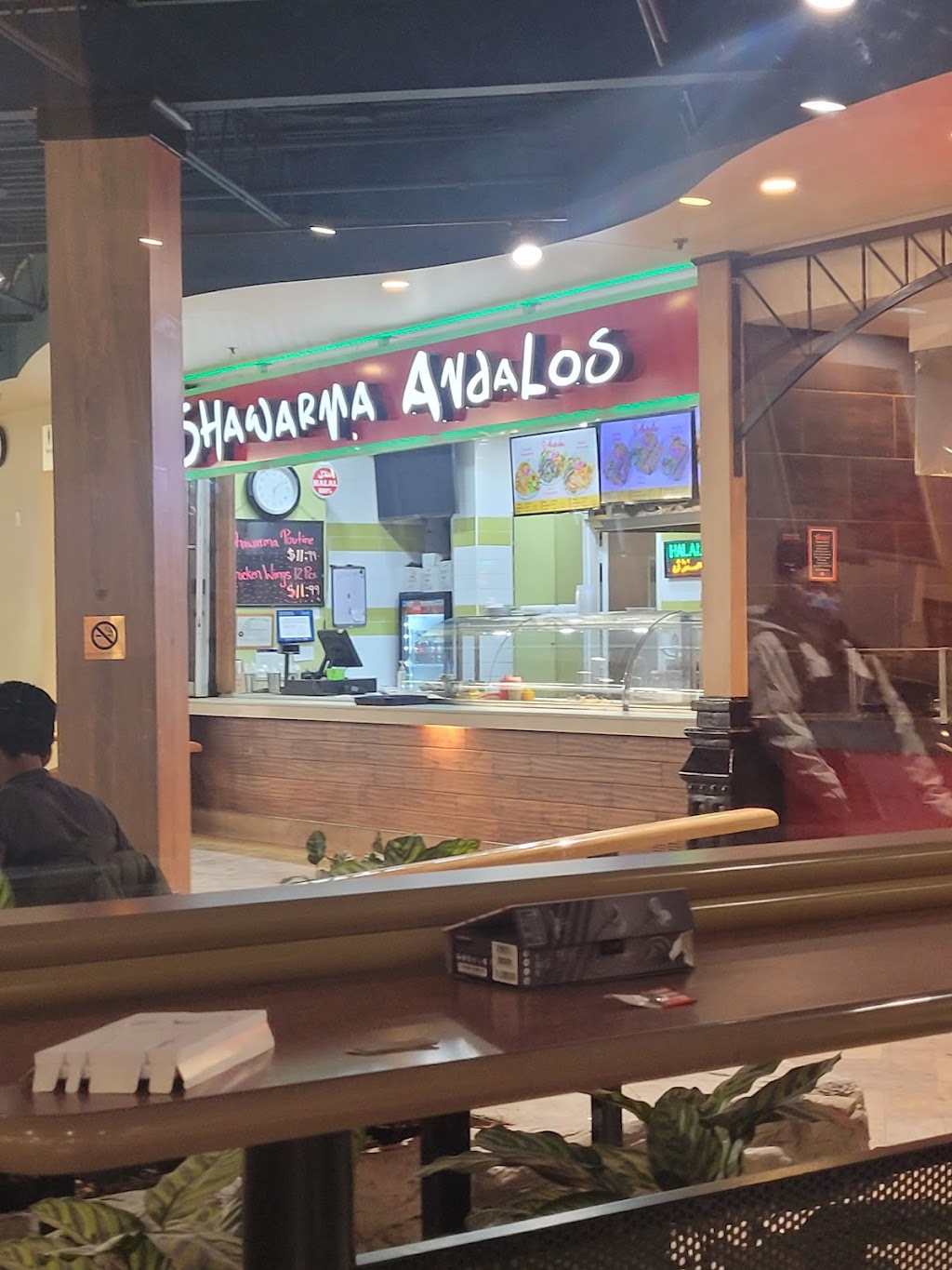 Shawarma Andalos | 2277 Riverside Dr., Ottawa, ON K1H 7X6, Canada | Phone: (613) 733-2833