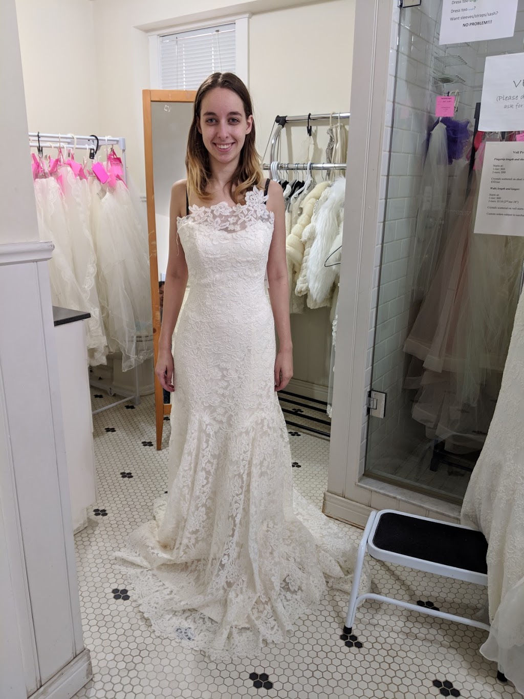 The Brides Project | 431 Broadview Ave, Toronto, ON M4K 2N2, Canada | Phone: (416) 469-6777