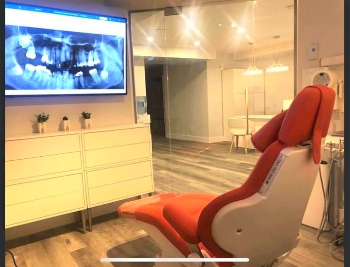 Dr Perreault Chirurgien - Dentiste et Esthétique | 297 Boul de Fontainebleau, Blainville, QC J7B 1Z4, Canada | Phone: (438) 521-7998