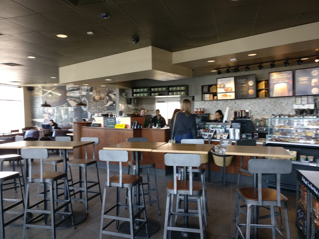 Starbucks | 11 Edmonton Trail, Calgary, AB T2E 8R4, Canada | Phone: (403) 699-9602