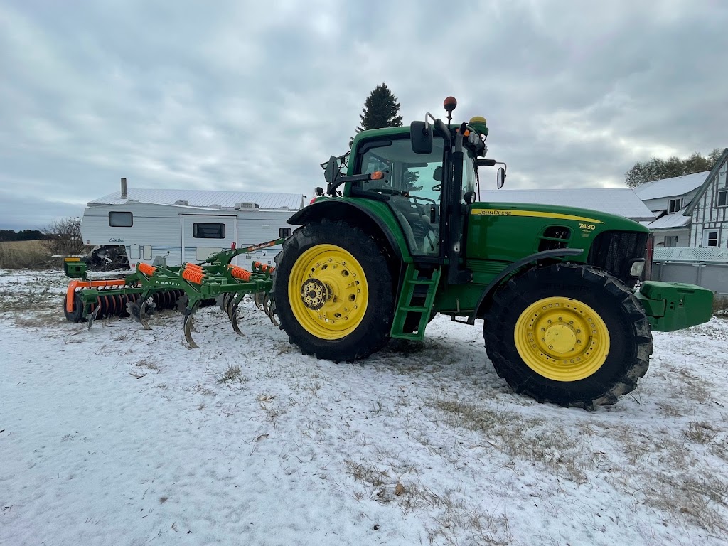 Ferme AMF Savard inc | 923 Rang Caron, Hébertville, QC G8N 1B5, Canada | Phone: (418) 669-0299