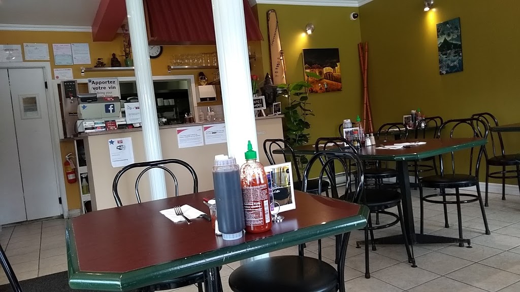 Le Bistro Pho | 62 Boulevard Saint-Raymond, Gatineau, QC J8Y 1S1, Canada | Phone: (819) 205-7878