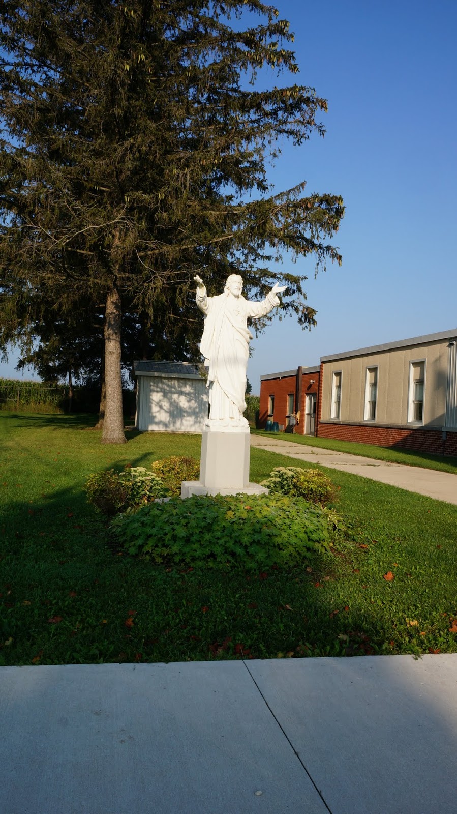 Sacred Heart Catholic Church | 14 Gordon St W, Teeswater, ON N0G 2S0, Canada | Phone: (519) 392-6935