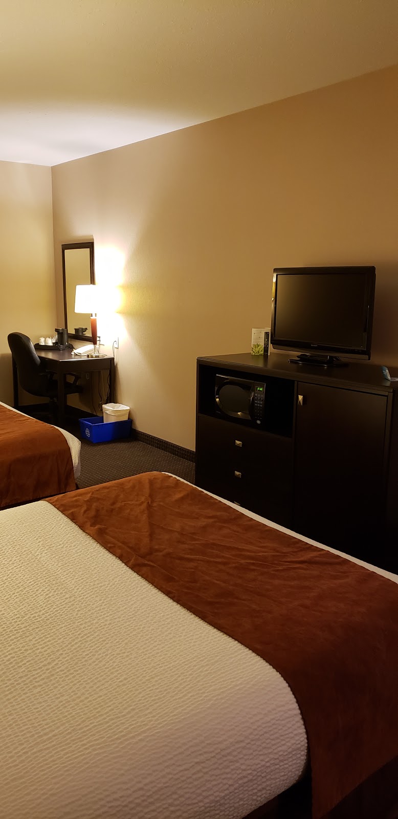 Days Inn Innisfail | 5010 40 Ave, Innisfail, AB T4G 1Z1, Canada | Phone: (403) 227-4405