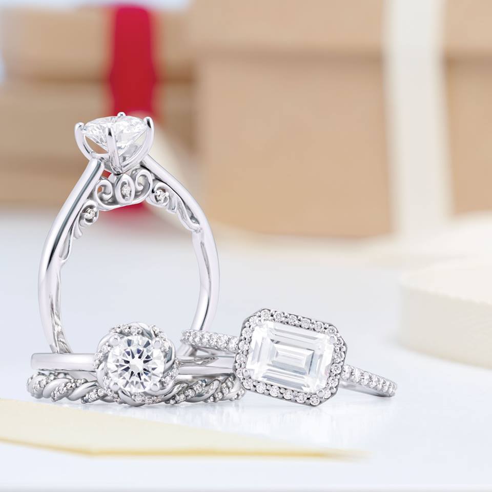 Brauns Diamonds Direct | 3874 South Park Ave, Blasdell, NY 14219, USA | Phone: (716) 822-2600