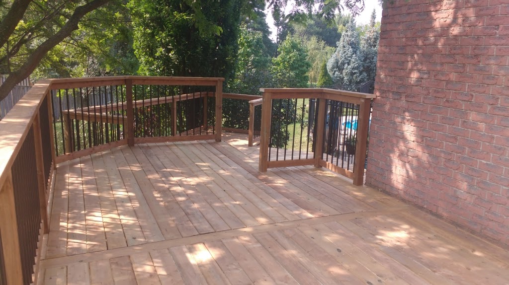 The Deck Master | 1426 Wallace Rd Unit 4, Oakville, ON L6K 2L2, Canada | Phone: (905) 330-9720