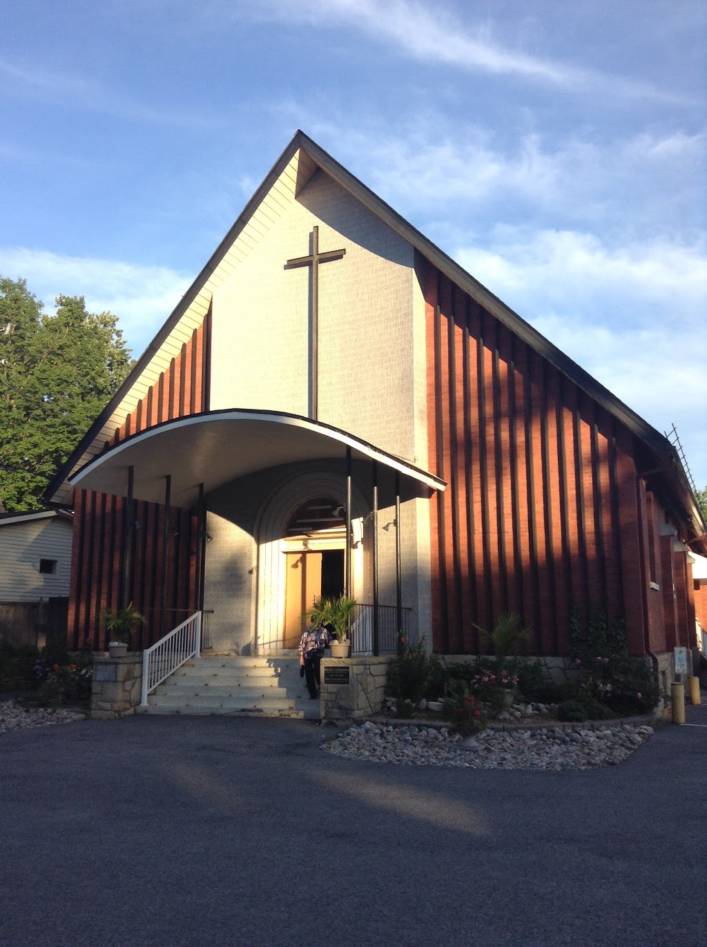 Our Lady of Lavang Parish Ottawa Canada | 280 Wesley Ave, Ottawa, ON K1Z 0A2, Canada | Phone: (613) 729-2313