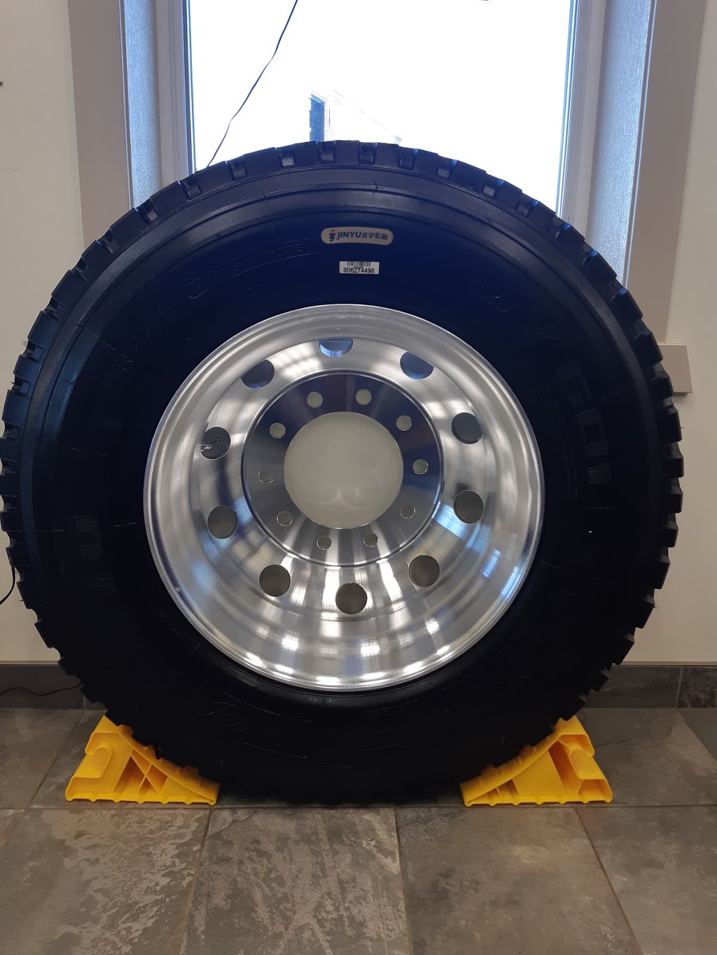 Fountain Tire | 1518 Regina Avenue N.W, Weyburn, SK S4H 0A7, Canada | Phone: (306) 842-4601