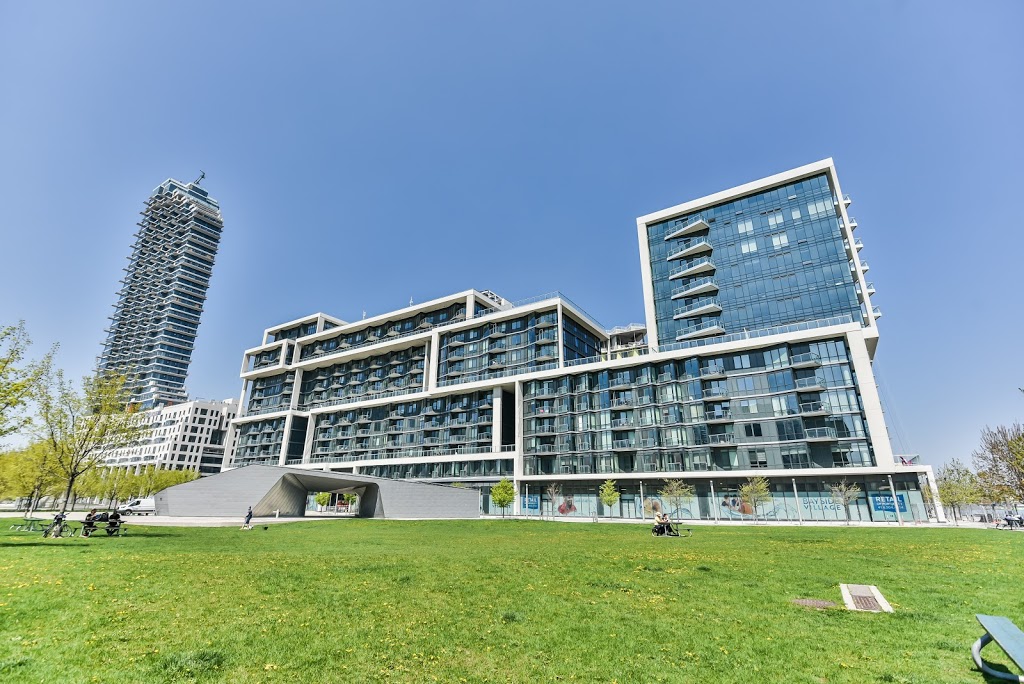 Manar Anani - RE/MAX Real Estate Centre Inc., | 345 Steeles Ave E, Milton, ON L9T 3G6, Canada | Phone: (647) 267-6700