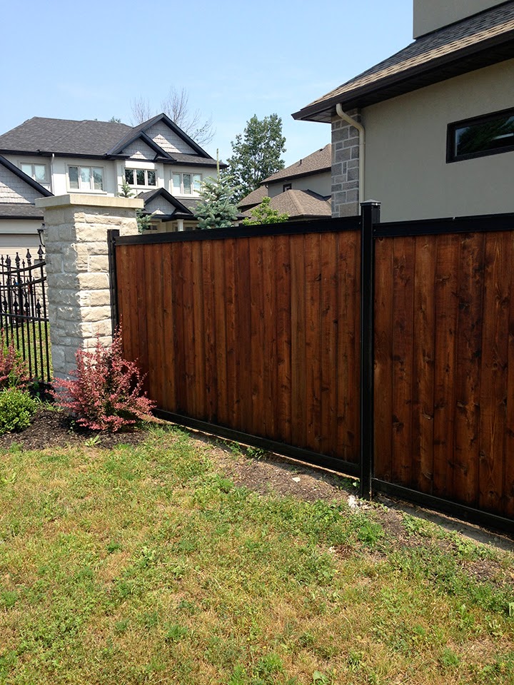 Fence One | 3850 Milton Rd, Navan, ON K4B 1H8, Canada | Phone: (613) 656-1212