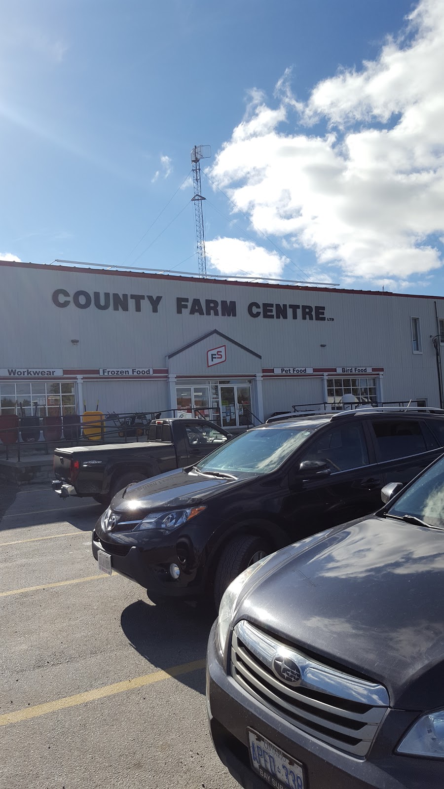 County Farm Centre Ltd | 38 Cold Storage Rd, Picton, ON K0K 2T0, Canada | Phone: (613) 476-2171