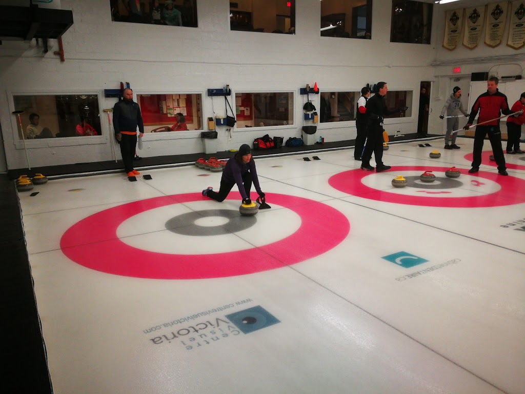 Club De Curling Lachine | 4105 Rue du Fort Rolland, Lachine, QC H8T 1W1, Canada | Phone: (514) 637-9521